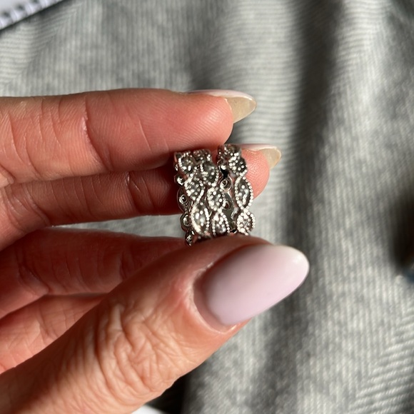 Stella and Dot rings. - Picture 2 of 3